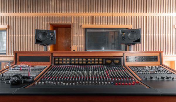 Adam Audio-A44H Nearfield Studio Monitor Online now